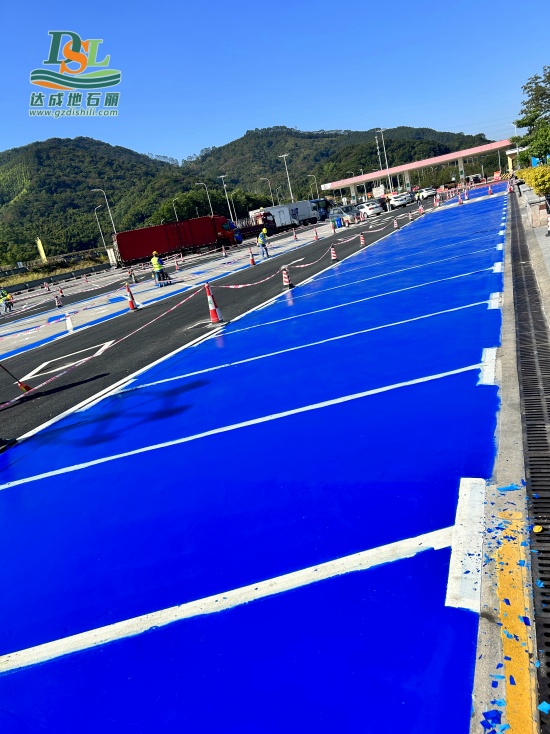 彩色防滑耐磨地坪助力珠三角高速服務區！